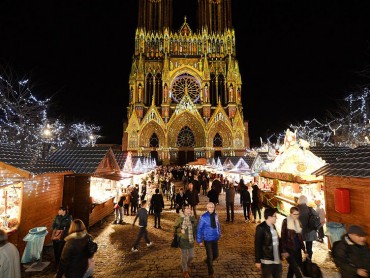 Private guided Christmas tour in Champagne