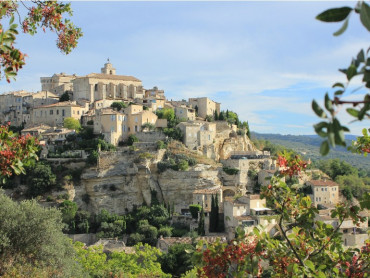 Provence Day Tours and two over nights in hotel**** in Aix-en-Provence, 3 cultural day tours