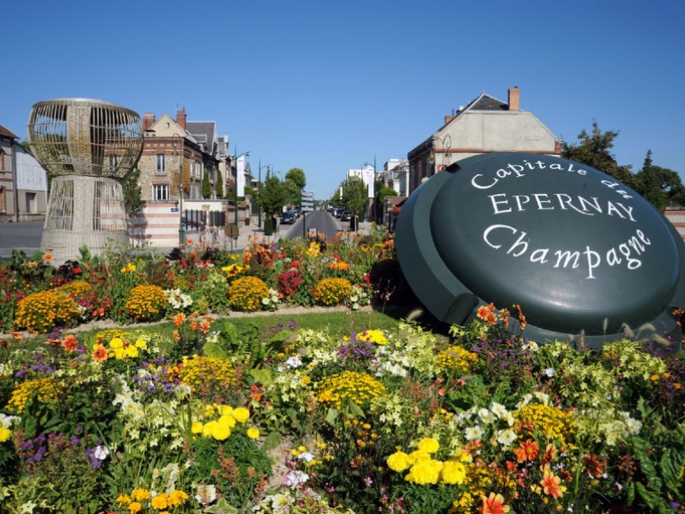 Epernay : Moët & Chandon Campagne Tour with Tasting & Lunch