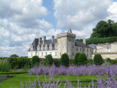 LOIRE VALLEY SMALL GROUP TOURS